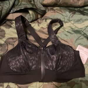 36D Victoria Secret Knockout Sports Bra